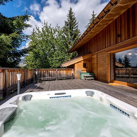Шале Moderne 5* A La Tania - 12 Pers, Jacuzzi, Sauna, Skis Aux Pieds, Cheminee, Cinema - Fr-1-575-154