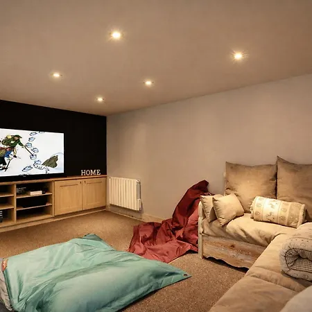 Moderne 5* A La Tania - 12 Pers, Jacuzzi, Sauna, Skis Aux Pieds, Cheminee, Cinema - Fr-1-575-154 شاليه *