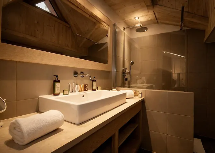 Moderne 5* A La Tania - 12 Pers, Jacuzzi, Sauna, Skis Aux Pieds, Cheminee, Cinema - Fr-1-575-154 * كورشوفيل