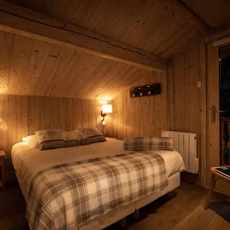 Moderne 5* à La Tania - 12 Pers, Jacuzzi, Sauna, Skis Aux Pieds, Cheminée, Cinéma - Fr-1-575-154