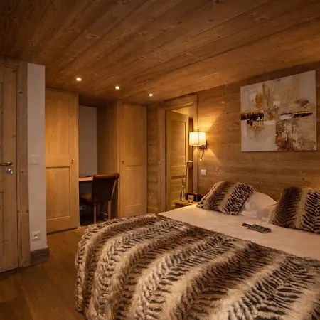 Moderne 5* à La Tania - 12 Pers, Jacuzzi, Sauna, Skis Aux Pieds, Cheminée, Cinéma - Fr-1-575-154 Chalet
